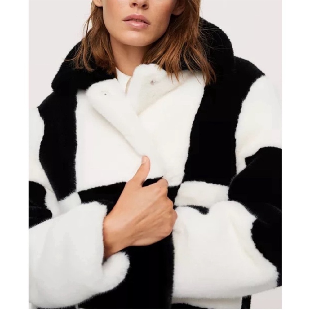 MANGO BLOGGER Black & White Checked Plush Faux Fur Coat Checkered Jacket Coat - Picture 6 of 17